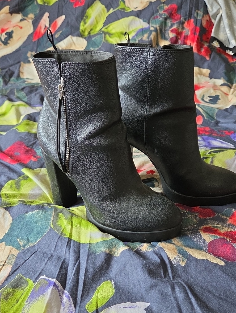 Women's Black Side-Zip High Heel Ankle Boots
